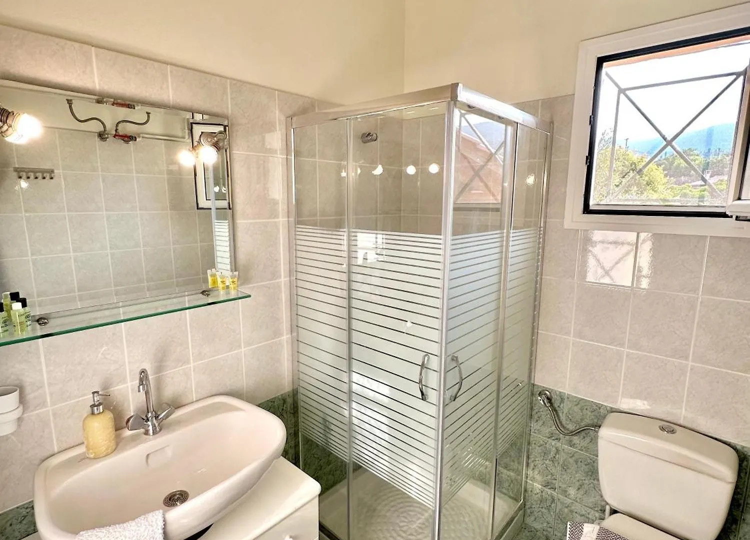 Kate'S Place Apartment, 5' Walk From The Beach Karavomylos Grecja